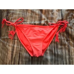 Bathing suit bottoms.